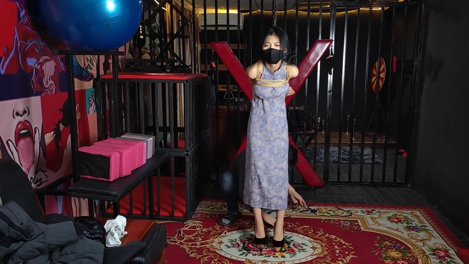 【意之窗原创】汤圆 笼子里的旗袍女郎 垫脚吊 预览截图 6