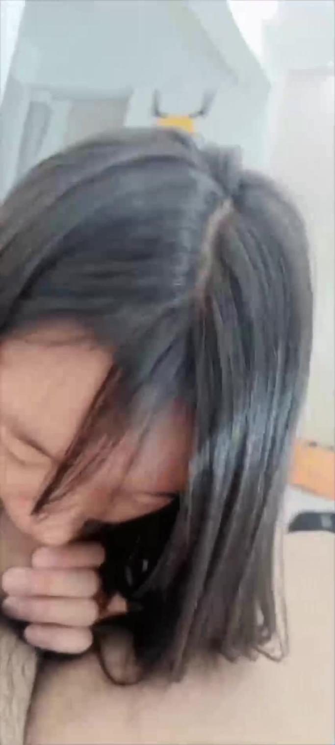 清纯小萝莉【奶妮】口交足交技术还不熟练. 预览截图 1