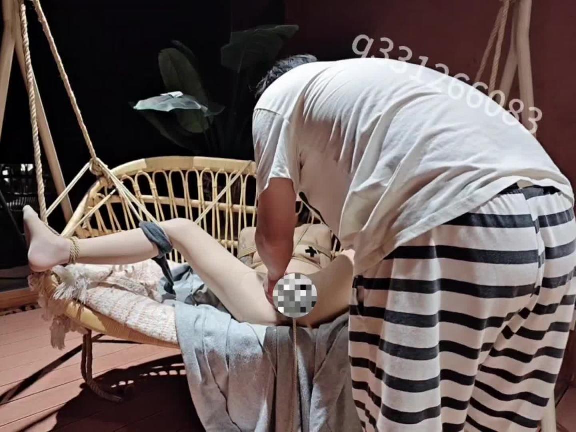 【欢乐谷原创】电梯惊魂与平台露出之口舌完整深度版 预览截图 8