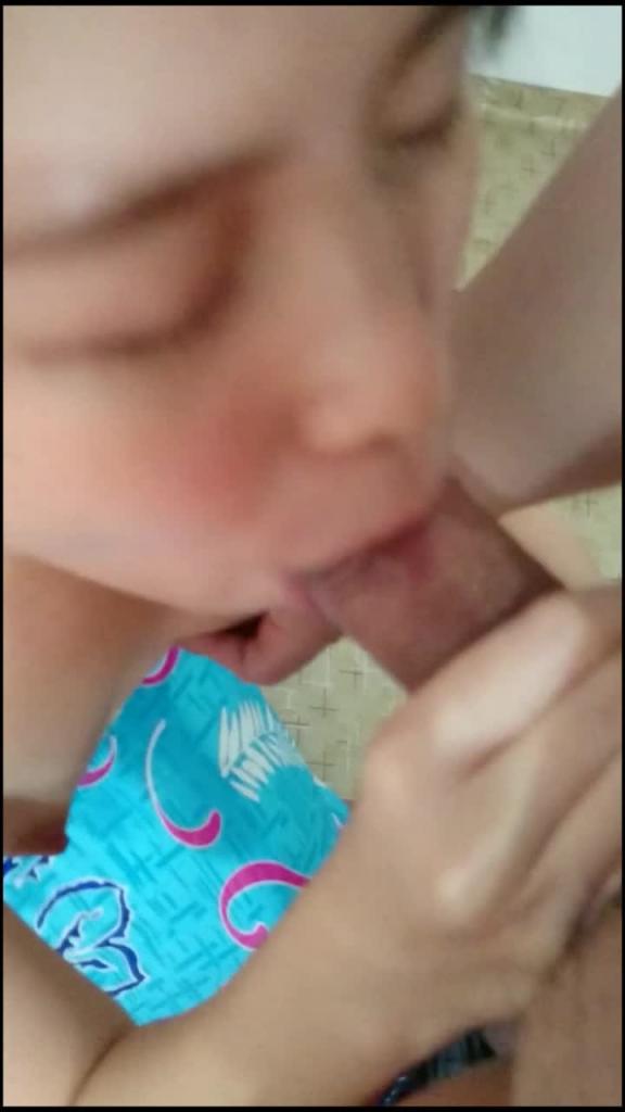女母狗流出！清纯老师被男友曝光 预览截图 9