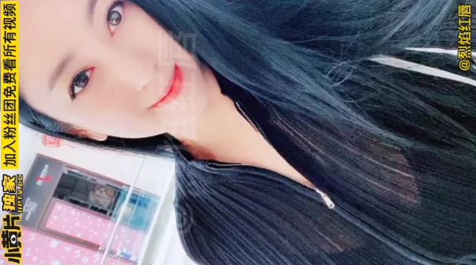 老婆和我结婚后不再隐藏露出她的真面目 预览截图 1