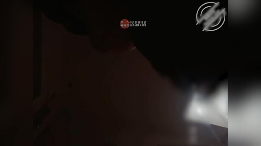 【母子乱伦】性欲旺盛的高三男生战战兢兢的纠结了半天 预览截图 5