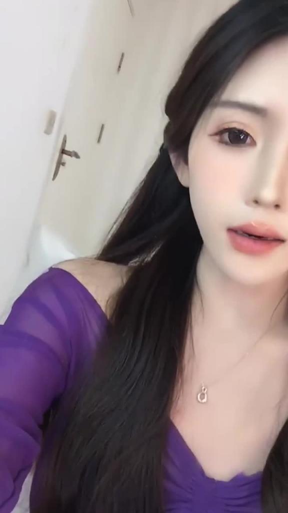 下海终于大方露粉逼，好羞耻，大眼睛颜值很高级的名媛，全身粉嫩前凸后翘 预览截图 6