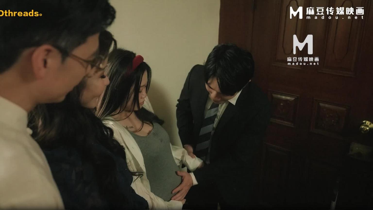 老中医的孕妇回春疗法,媳妇与婆婆再度发情 MD-0351 预览截图 2