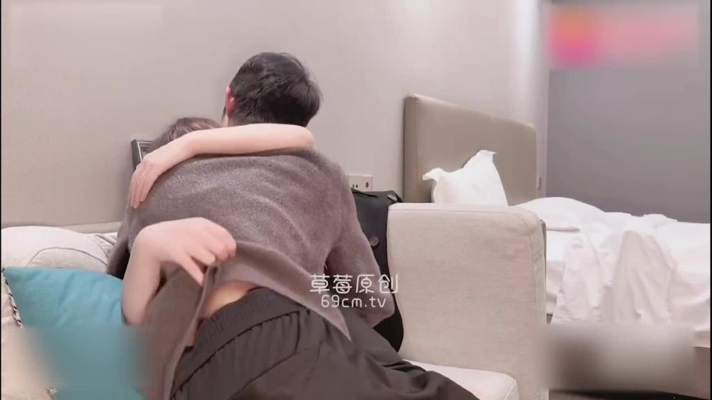 萝莉社x草霉视频.妻子校友会被初恋男友爆操到怀孕-美酱 预览截图 1