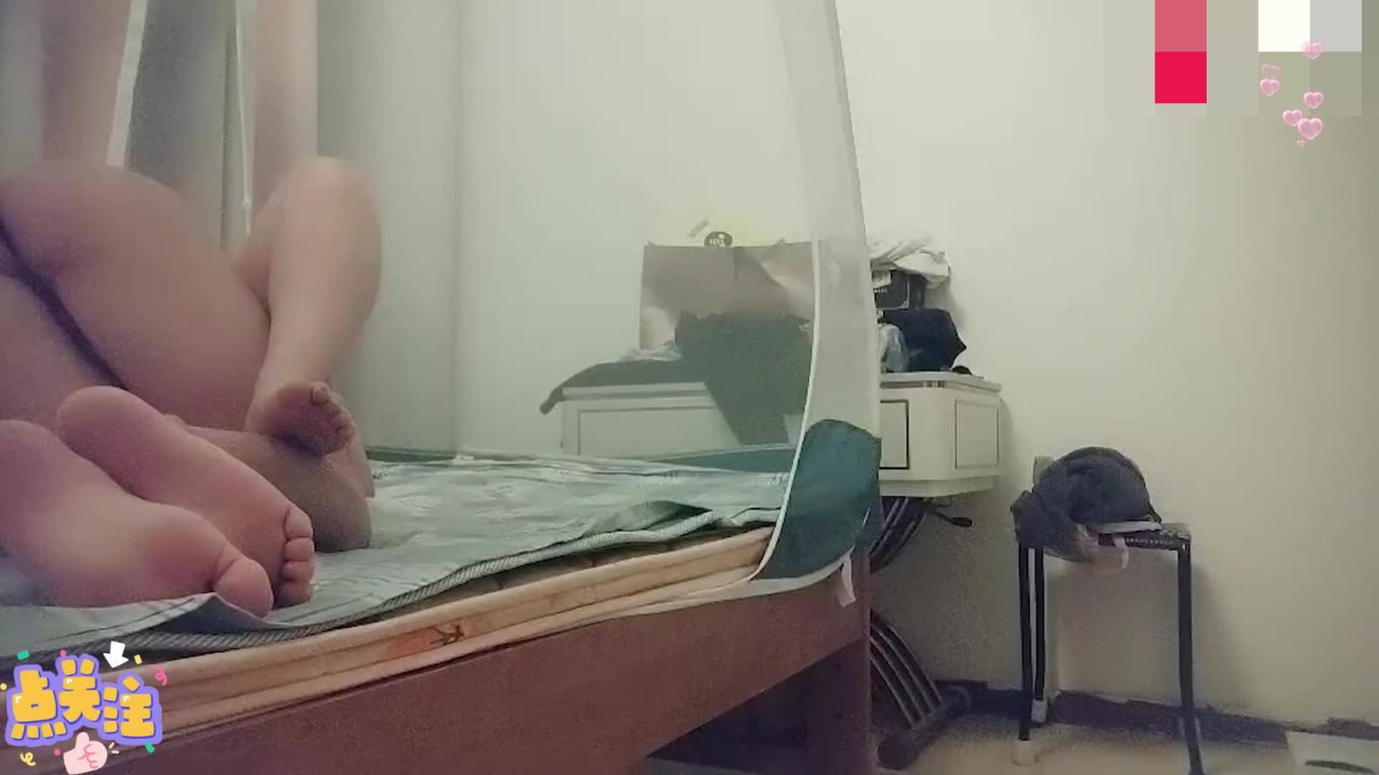 【家庭乱伦】强奸机渴难耐的大嫂后续!主动邀小叔子操逼 预览截图 8
