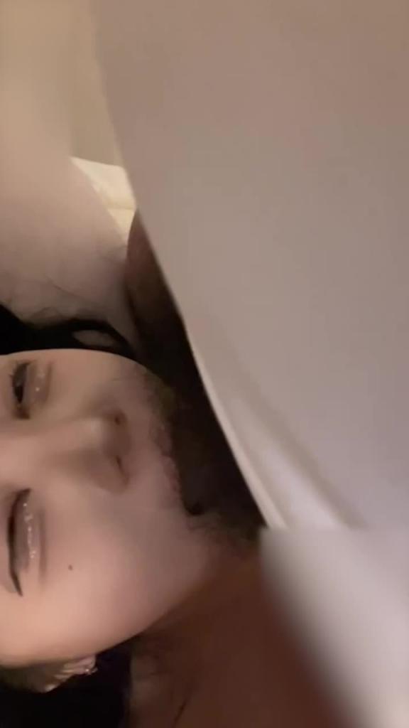 高颜值骑脸口交 预览截图 5