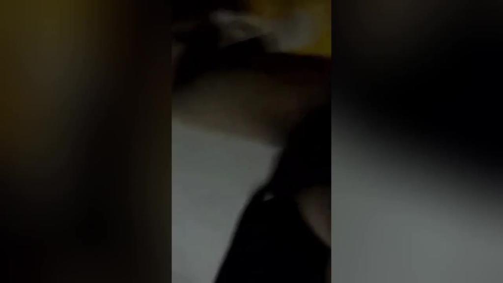 被女儿调教玩弄的变态骚妈 预览截图 10