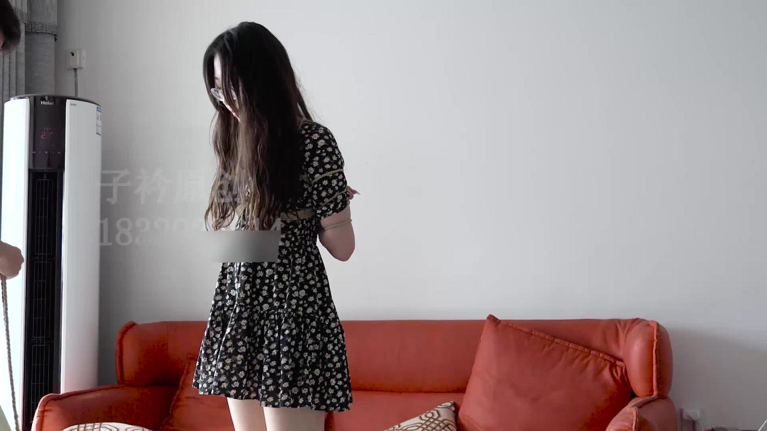 妍如碎花裙五花股绳 预览截图 3