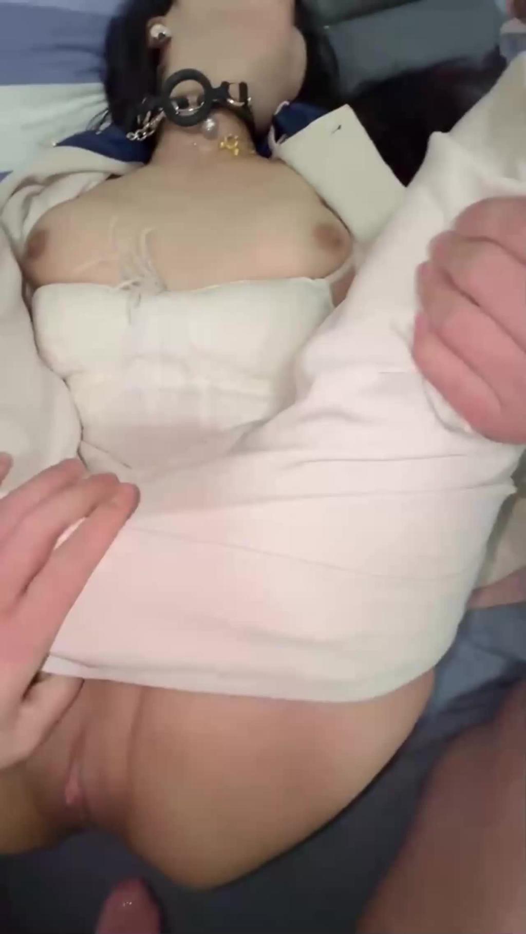 【姐弟乱伦】把工装OL的气质姐姐拴着狗链调教,口塞像母狗一样,小穴全湿中出内射无水印 预览截图 10