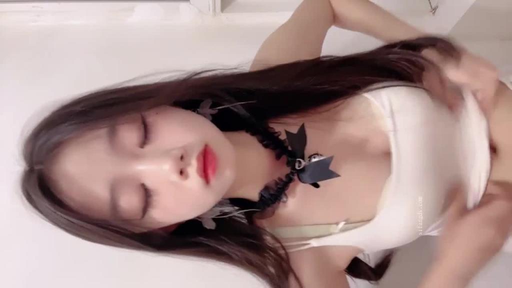 我的女孩啊!小奶子我真的爱了呀!身材绝对极品 预览截图 4