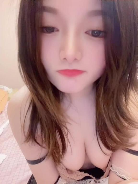 性感女仆搬开骚逼要中出 预览截图 7