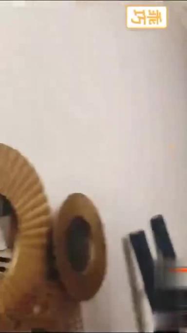 超极品上海网红女神户外极限漏出勾引陌生人,顶级女神户外裸体完成富二代任务 预览截图 2