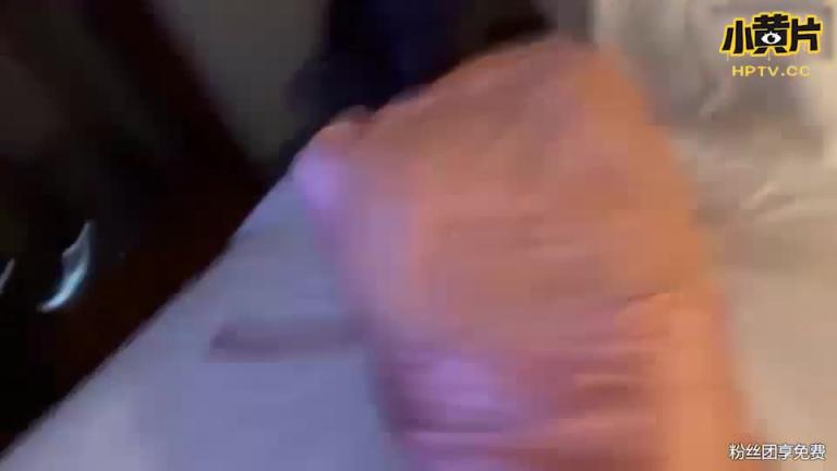 ①【精品泄密】南航机长调教高颜值空姐潮喷一地,对白淫荡 预览截图 5