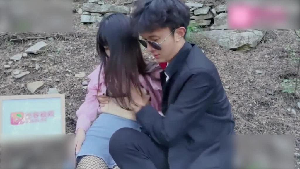 萝莉社 杀手为执行任务 竟舌吻内射感染女孩 预览截图 3