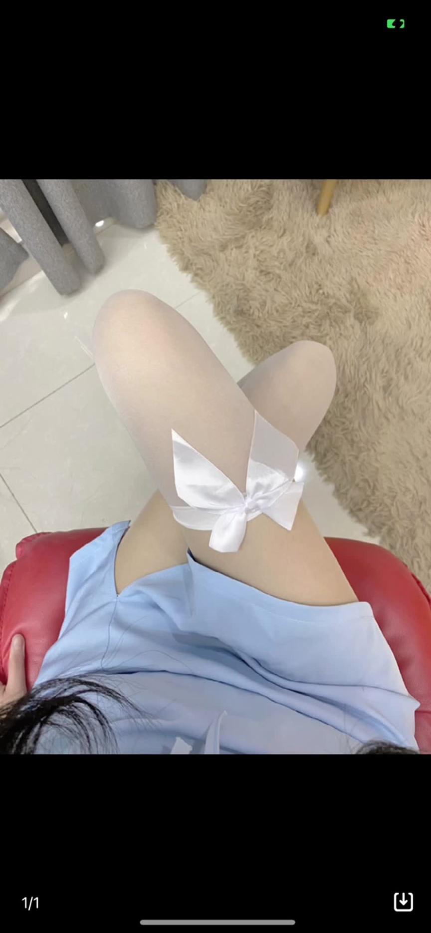 厕拍大神潜入某网红直播基地❤️女厕高清偷拍多个女主播尿尿 预览截图 2