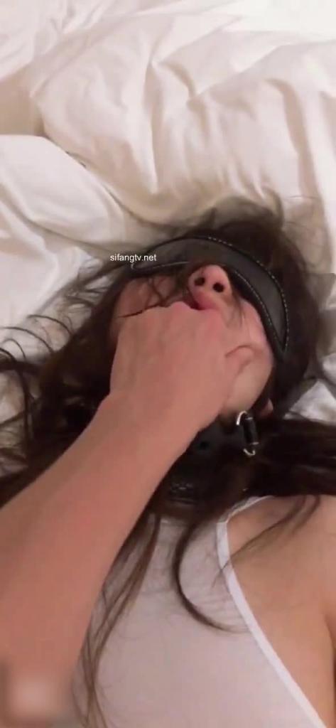 淫荡母狗蒙眼束缚调教后更加敏感 预览截图 4