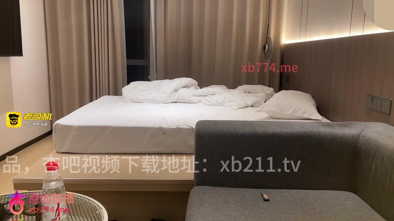 杏吧卡尔7 - 今天花3000约了一个学生妹，妹子身体柔软，皮肤摸起来滑滑的，压腿各种姿势做的很舒服 预览截图 12