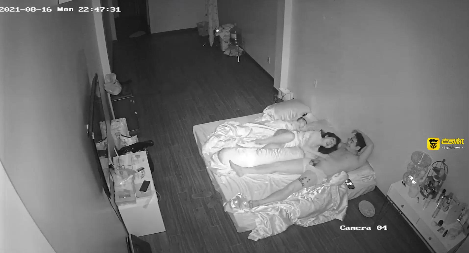 享齐人之福 连续两个月连续偷拍极品少妇和老公小姨子丈母娘之间的私密生活 预览截图 5