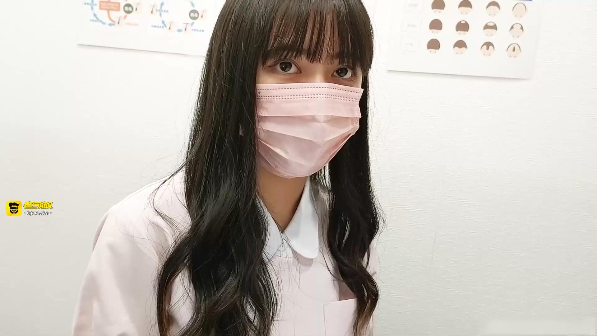 偷拍给我做牙齿检查的美女牙医 预览截图 3