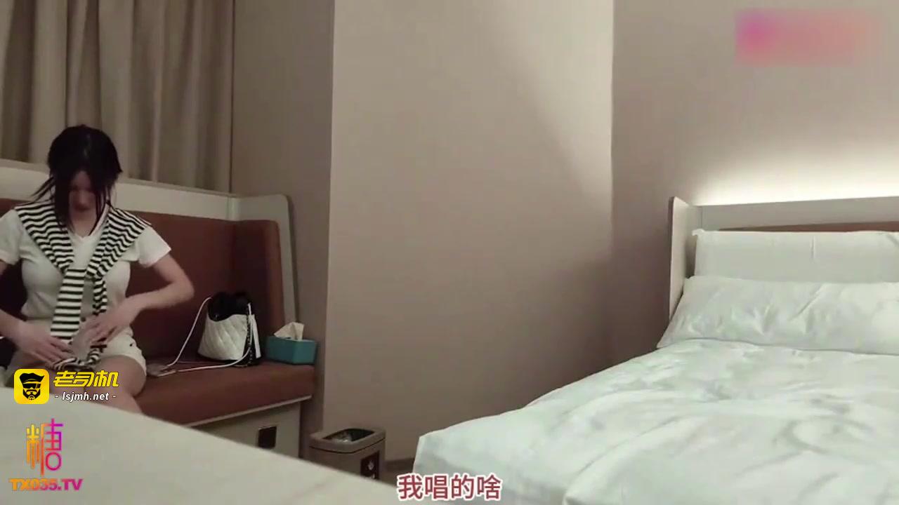 【糖心探花】双飞姐妹花 闺蜜齐上阵-一份钱操俩逼_06年的鸡都上门带着04年的闺蜜一起出来卖_超高颜值_全程露脸_一个都搞不定还要再叫呢 预览截图 1