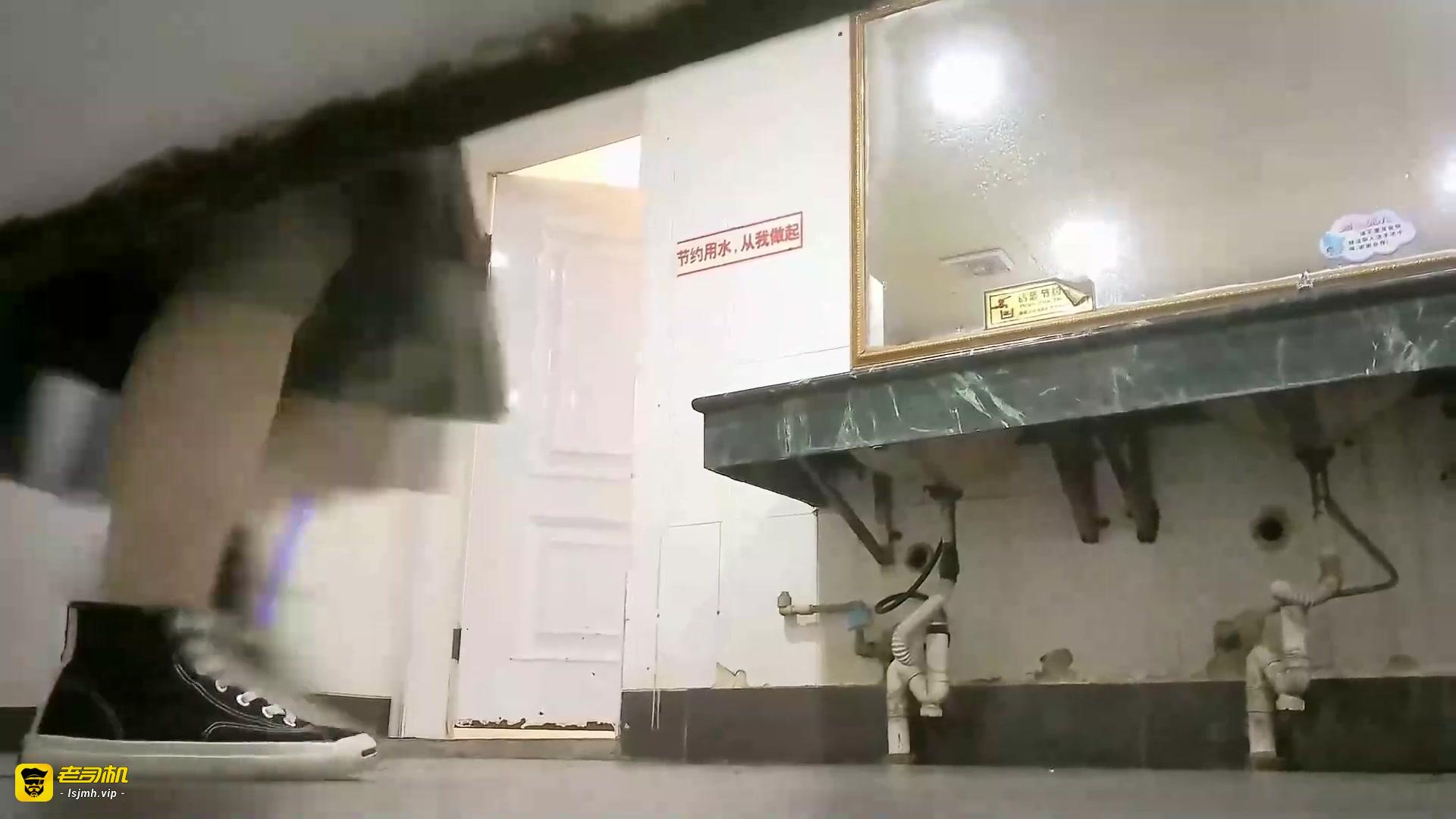 ⭐隔墙有眼⭐原创厕拍绝色制服前台的大肥鲍诱惑 预览截图 8