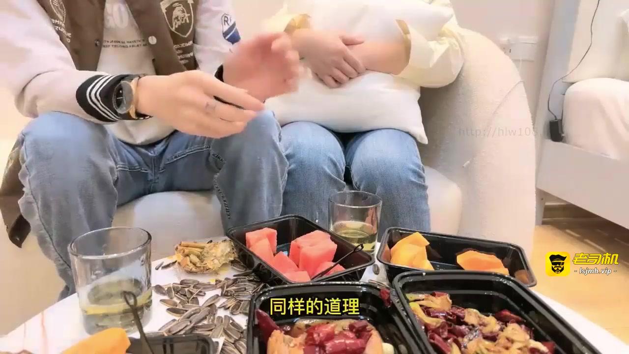 【白嫖学生妹】以恋爱之名搞定妹子带酒店调情狂操，欲拒还迎无套输出 预览截图 2
