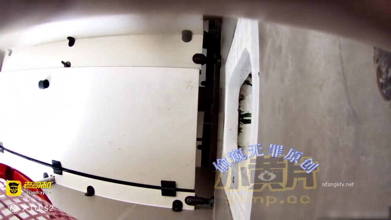 第八期!#学校女厕 拍超多学生妹方便,看脸看逼相当刺激① 预览截图 9