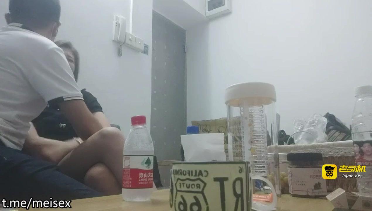 社会人妻约炮开干，后入舔肛深插，内射满溢骚穴！ 预览截图 4