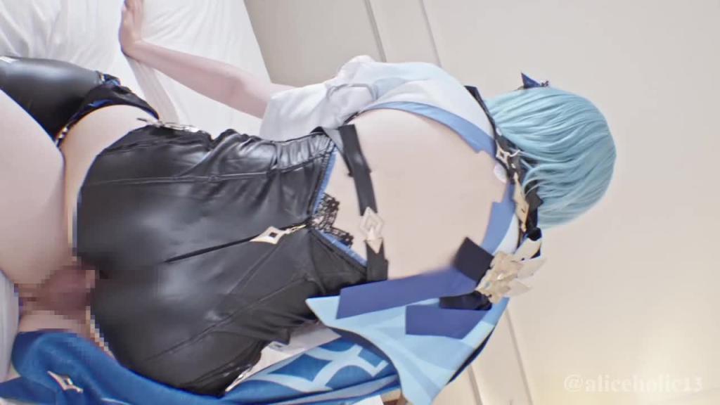 [Aliceholic13] 把醉酒的大胸骑士带回家，将甜蜜的精液挤进她的大腿和阴道里 预览截图 11