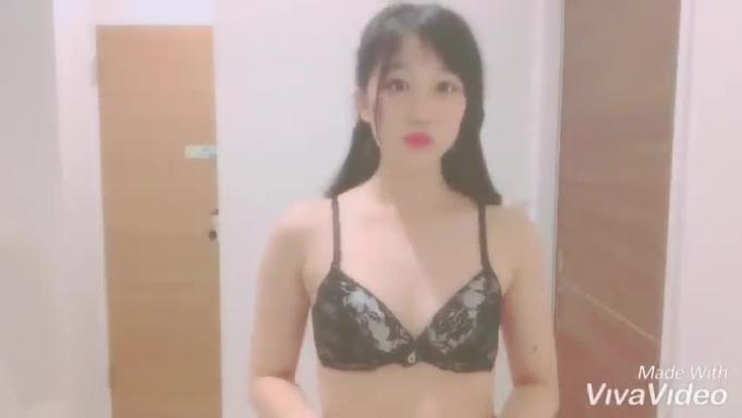 甜美小可爱厕所自拍 预览截图 11
