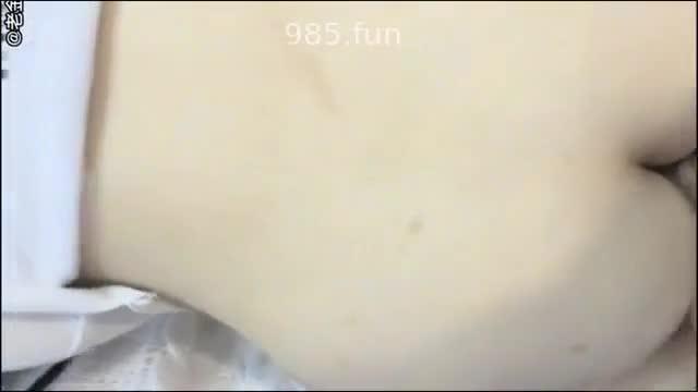 调教双飞18岁双胞胎小妹妹像个洋娃娃吃伟哥双飞内射姐妹花 预览截图 6