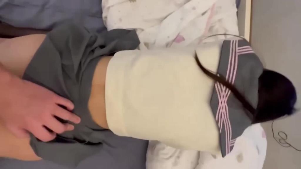 高颜值海军JK嫩妹和我做爱好舒服 预览截图 9