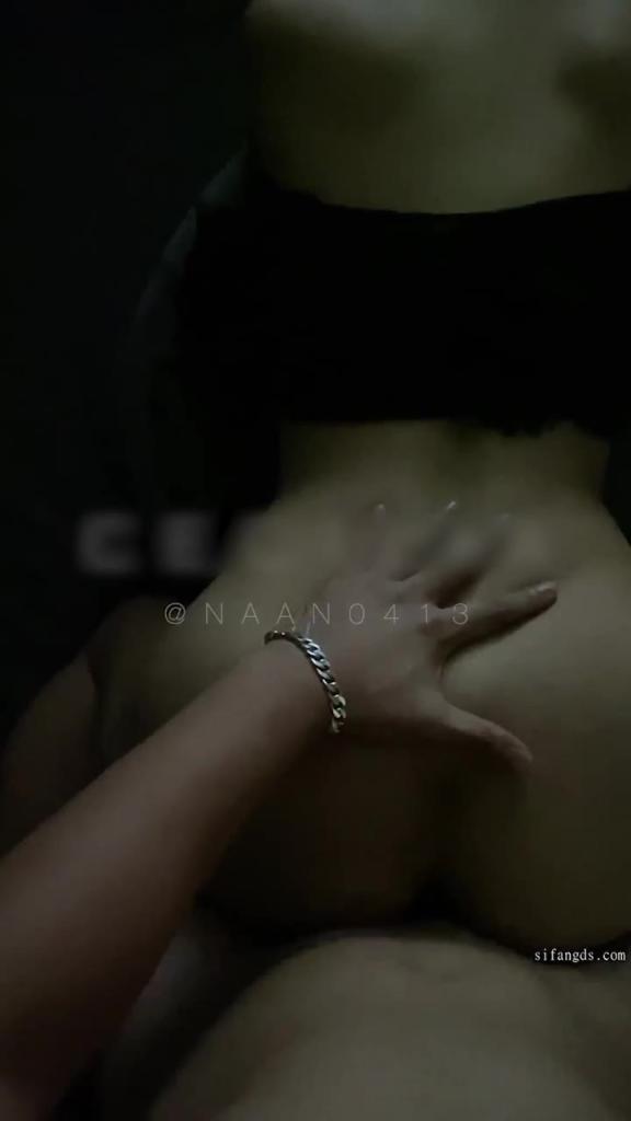 奥迪车主包养少妇情人商场试衣间卫生间各种场所做爱非常骚喊老公用大鸡巴操她 预览截图 8