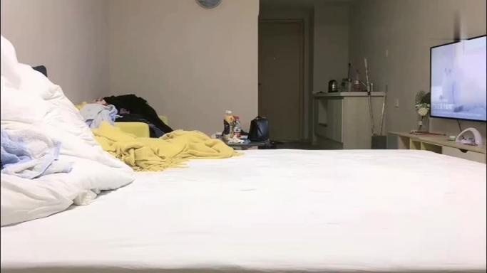 1/2风骚人妻老公出差寂寞约炮群P,淫荡浪叫 预览截图 12