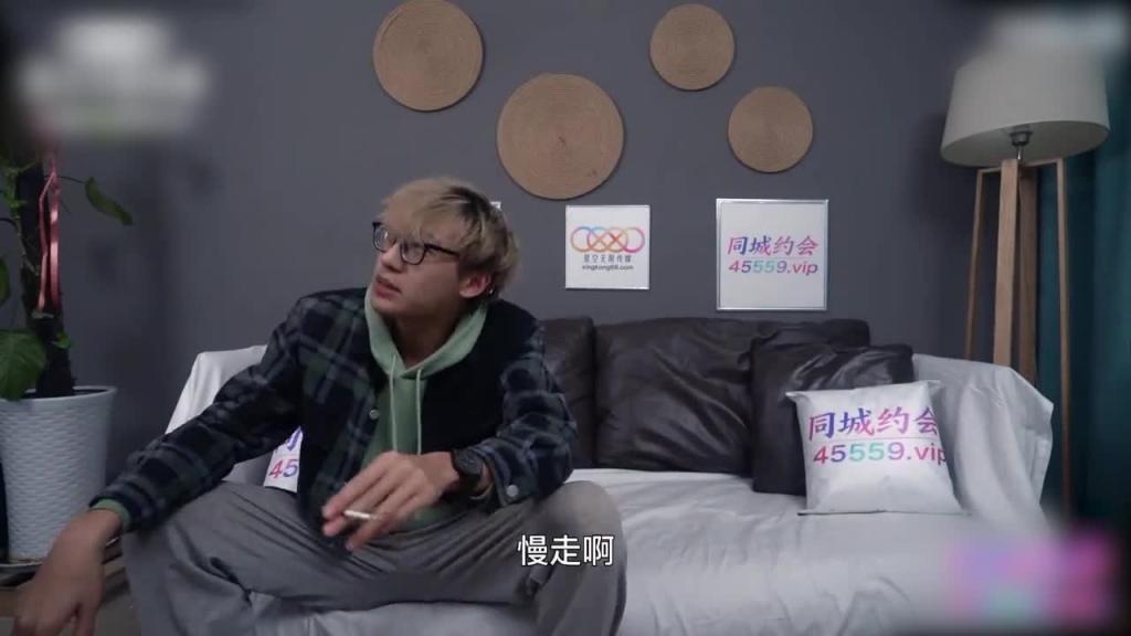 星空 香菱 解救失足班花 她用小穴报答我 预览截图 1