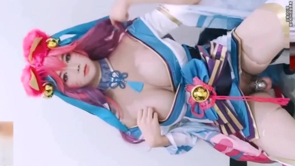 极品COS伪娘打开锁着的小鸡鸡释放精华 预览截图 1