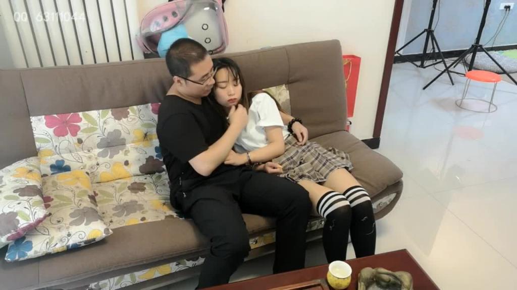 驯服的小女怒_戒尺_烟灰缸_按摩服务_ 预览截图 9