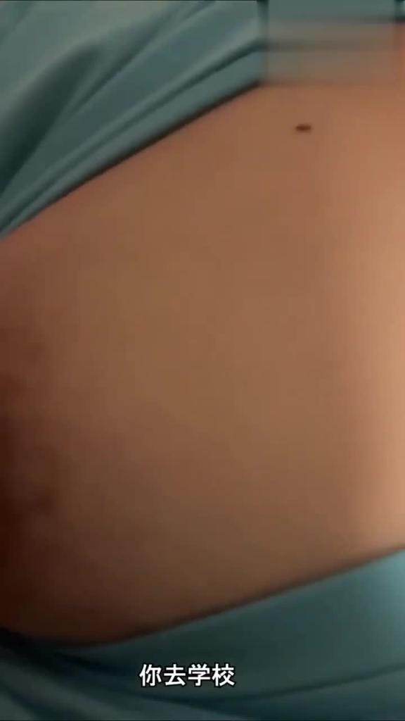 [姐弟乱伦]姐弟乱伦，周末假期姐弟趁爸妈不在家乱伦 预览截图 3