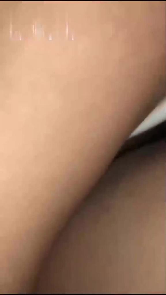 【惊天大瓜】峰峰矿区公园中学生轮奸事件!三个男孩轮奸女同学。 预览截图 5