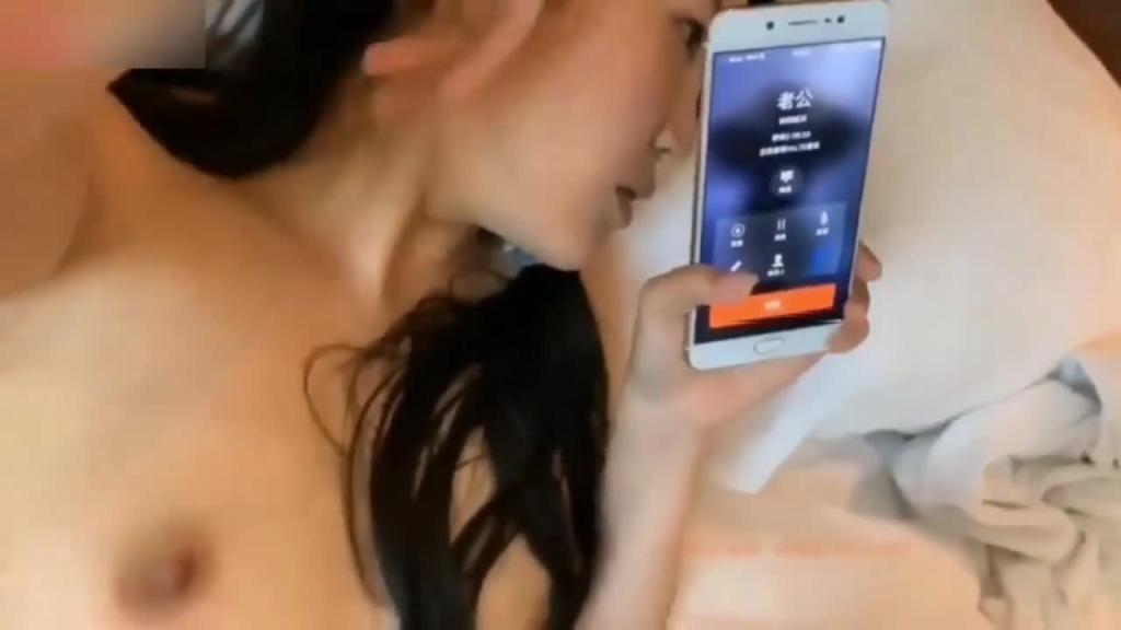 [背着老公偷情]边打电话边偷情合集，调教好了都是母狗 预览截图 3