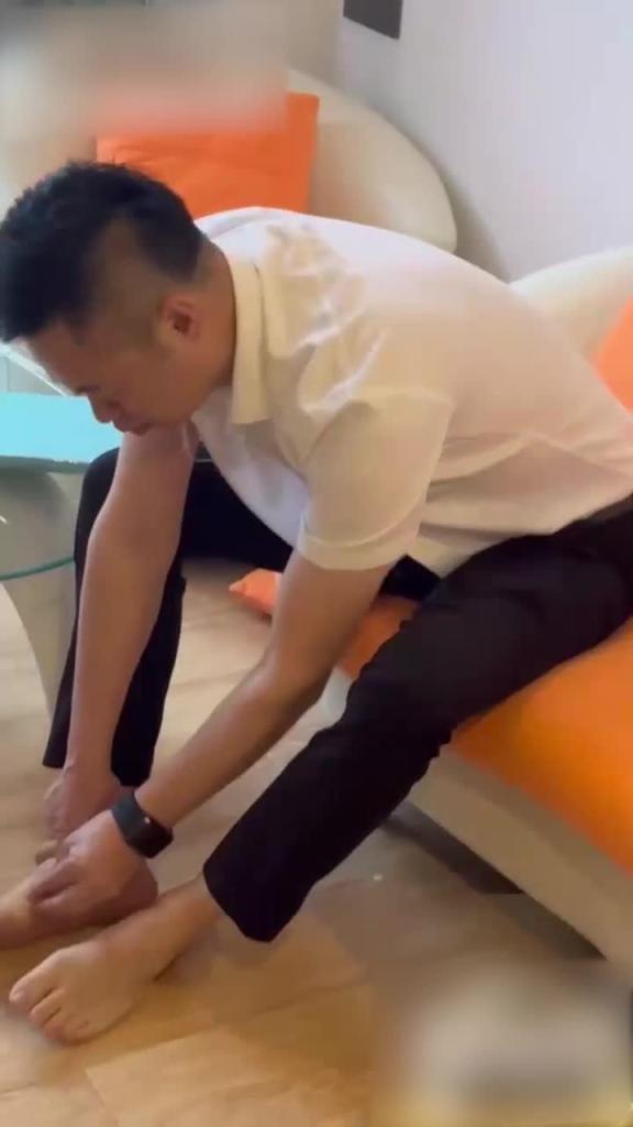 门事件 汕头市龙湖区第二人民医院院长 黄宏佳 与院主任 王梦洁 通奸被抓现行王主任来潮时的声音 预览截图 10