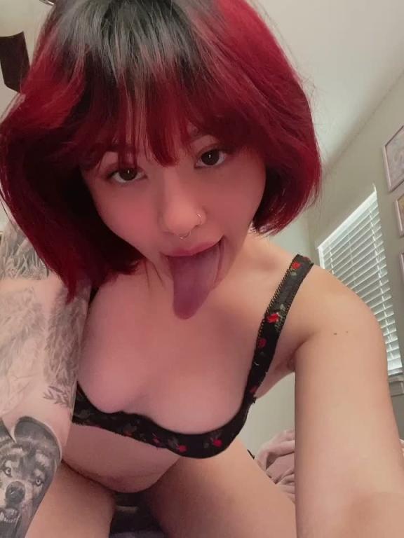 极致诱惑红发樱桃内衣舌戏尤物#puppiloli 预览截图 2