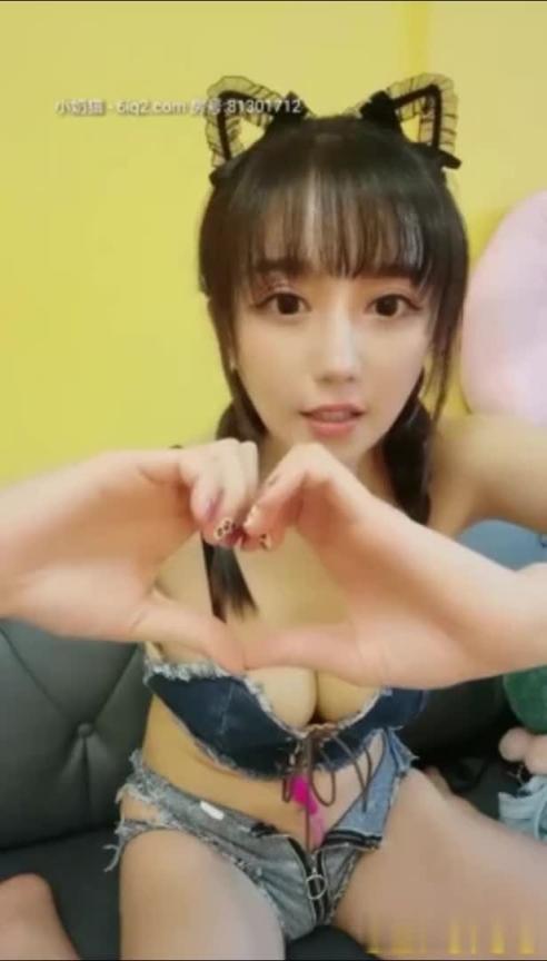 极萌大眼清水丽奈牛仔胸罩自慰 预览截图 2