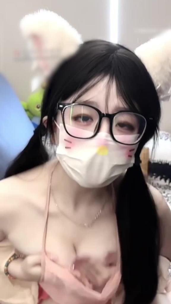 爽了老铁猫耳粉舌少女卖弄骚姿 预览截图 11