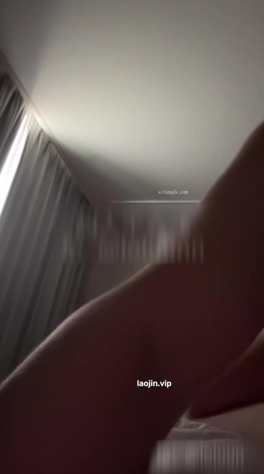 真实约炮深喉肥臀细腰的巨乳小淫娃 预览截图 7