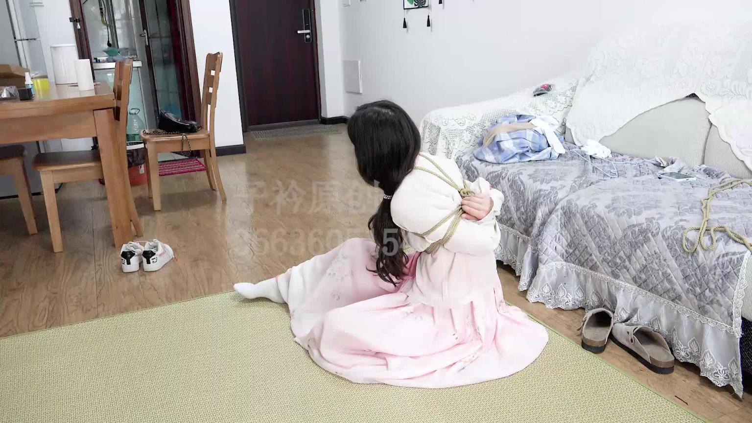 【子衿原创】依依汉服挣扎 预览截图 3
