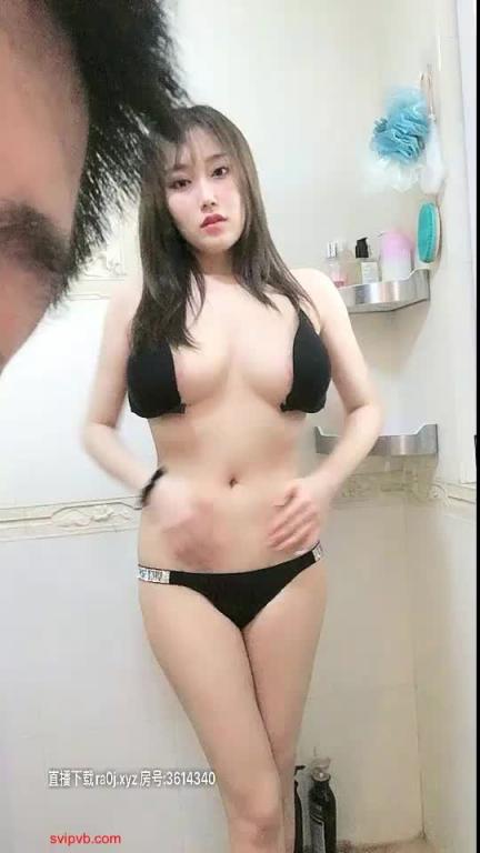和摄影师互动啪啪黑丝爆乳美到窒息精彩非凡 预览截图 4