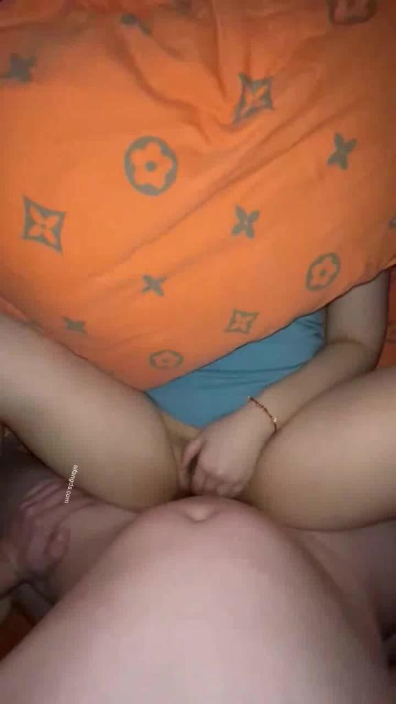 连操两个肉感肥尻骚货,这碰撞感可顶的 预览截图 4