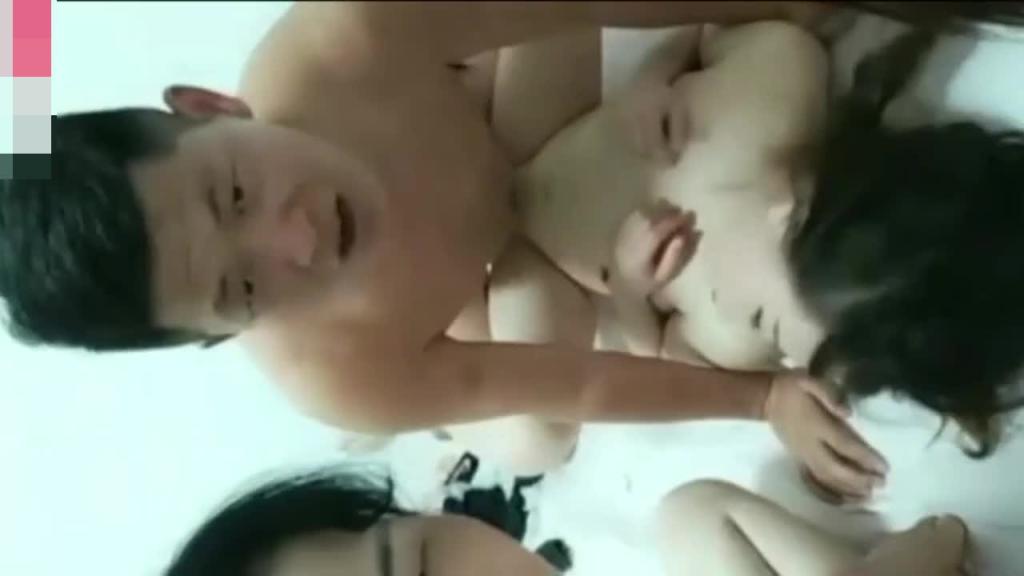全家乱伦玩刺激_大女婿丈母娘小姨子老婆_玩三飞 预览截图 6